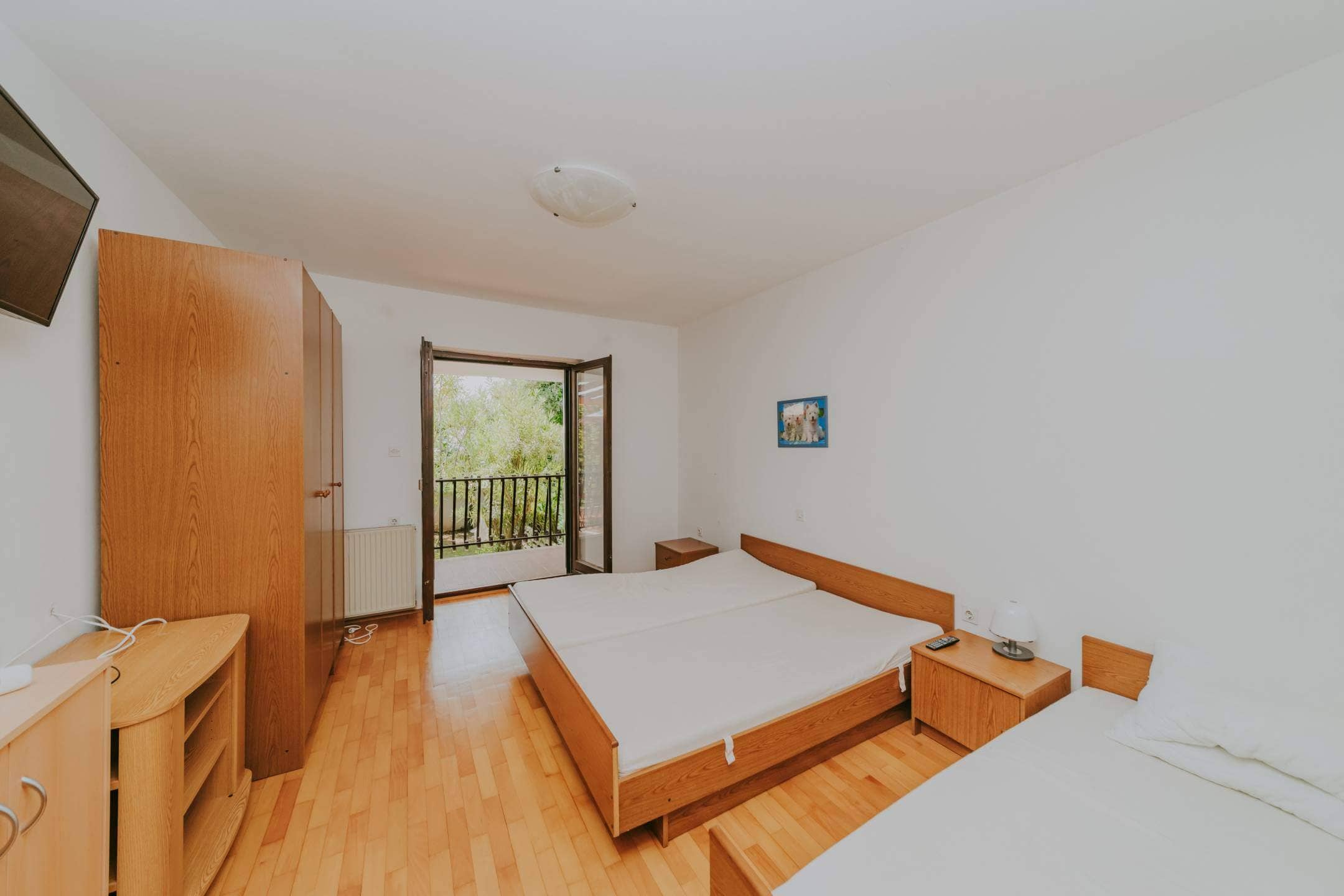 zambratija detached apartment house with sea view