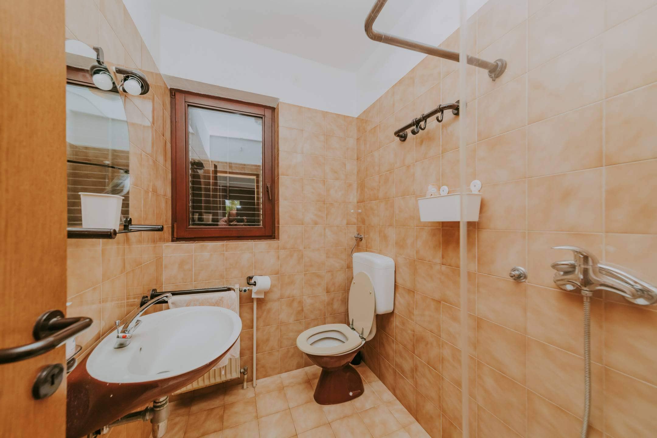 zambratija detached apartment house with sea view