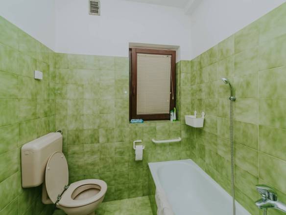 zambratija casa plurifamiliare con vista mare