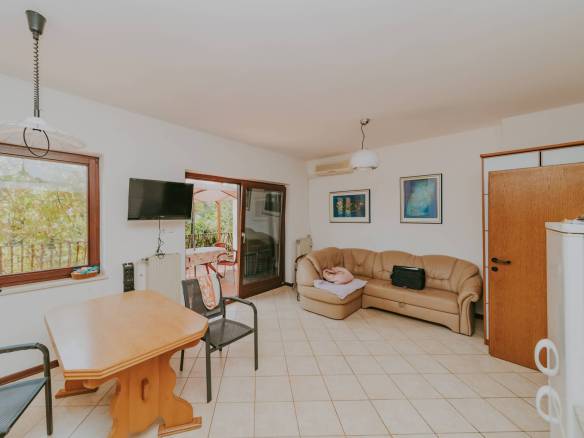 zambratija casa plurifamiliare con vista mare