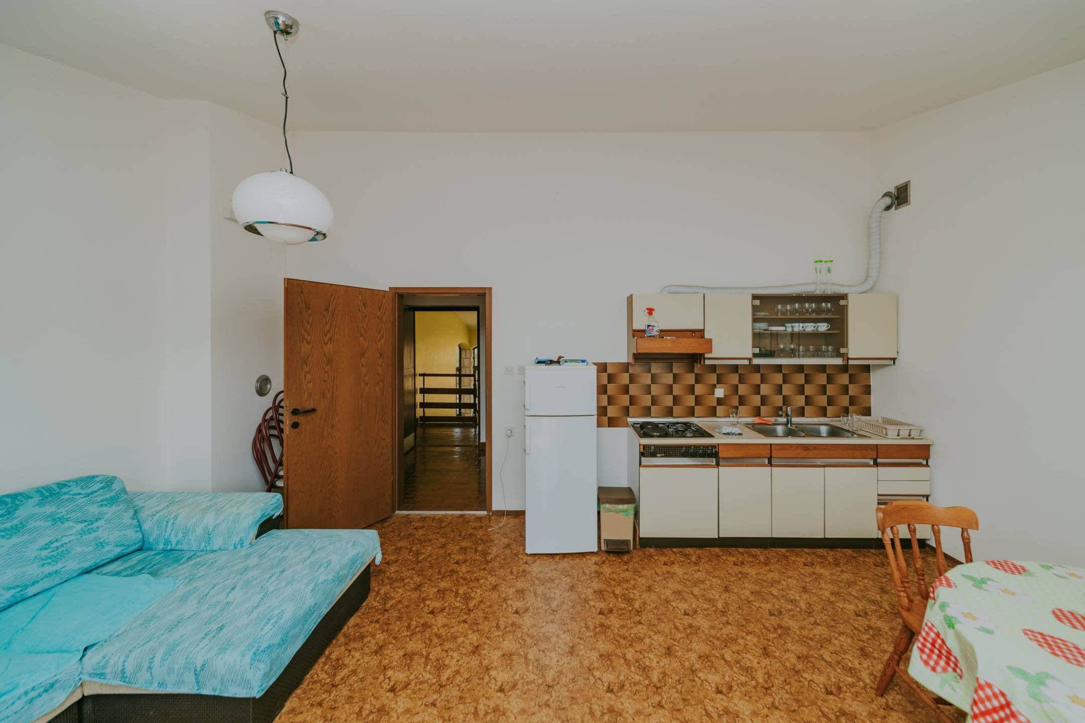 zambratija detached apartment house with sea view