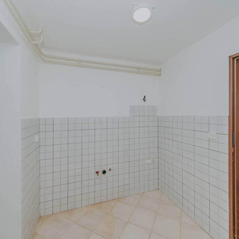 zambratija detached apartment house with sea view