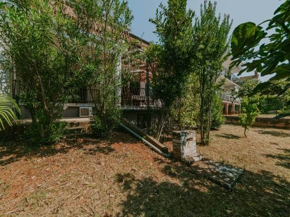 zambratija detached apartment house with sea view