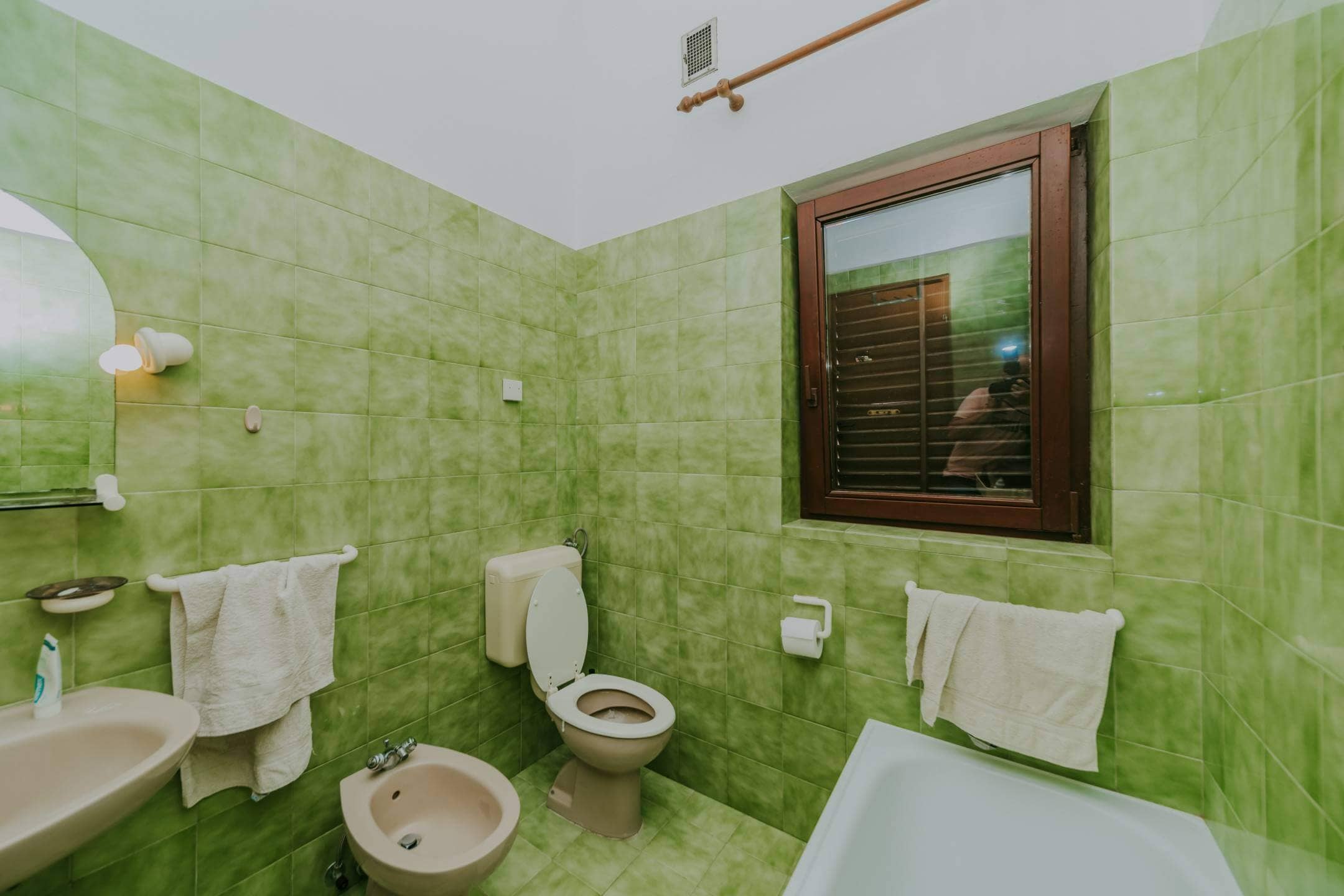 zambratija detached apartment house with sea view