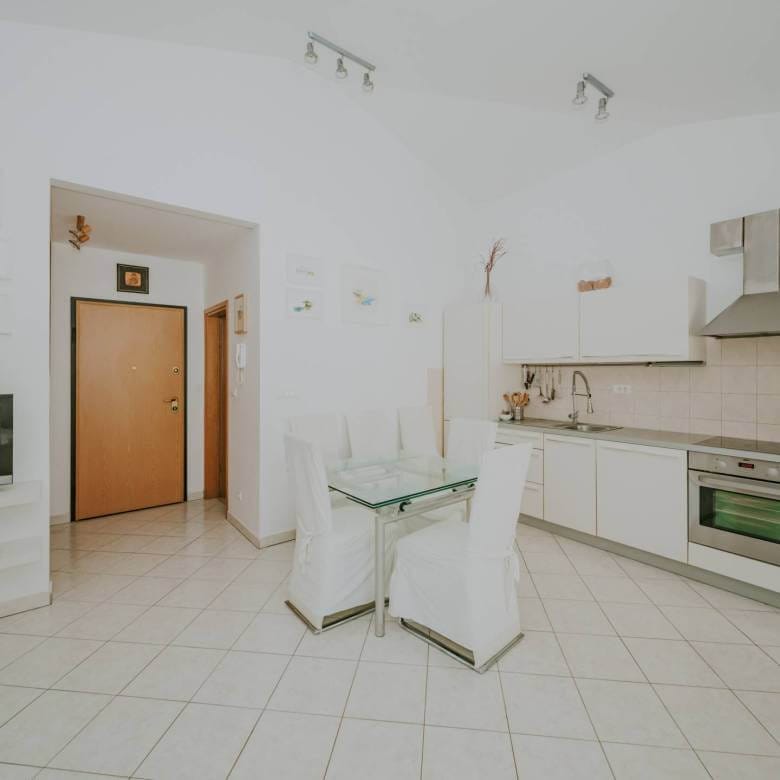 karigador flat meters from the sea and the beach with a sea view