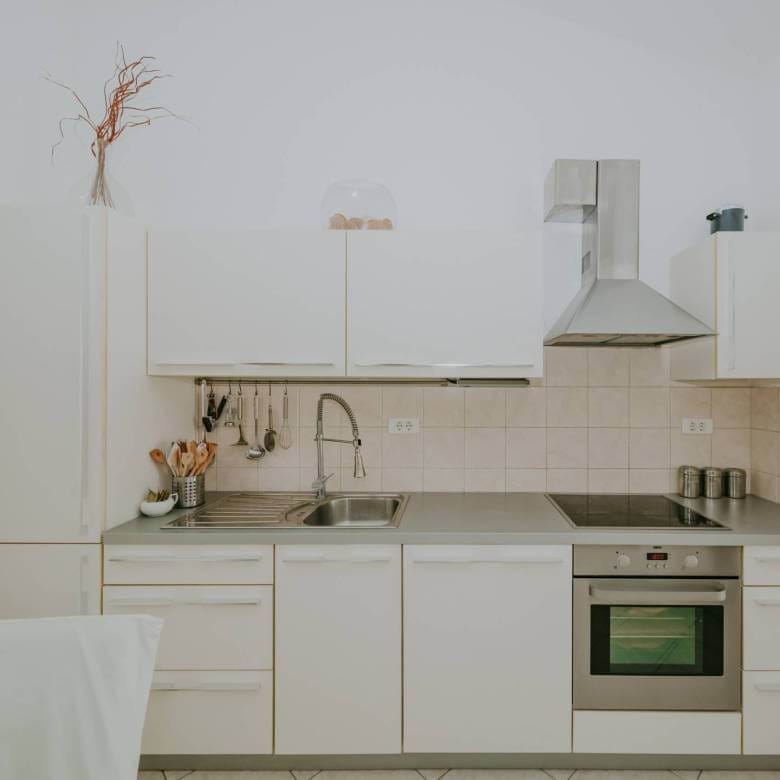 karigador flat meters from the sea and the beach with a sea view