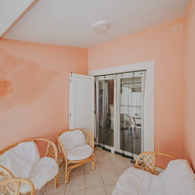 karigador flat meters from the sea and the beach with a sea view