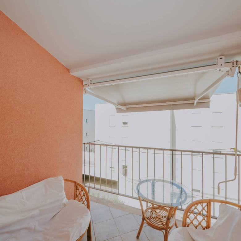 karigador flat meters from the sea and the beach with a sea view