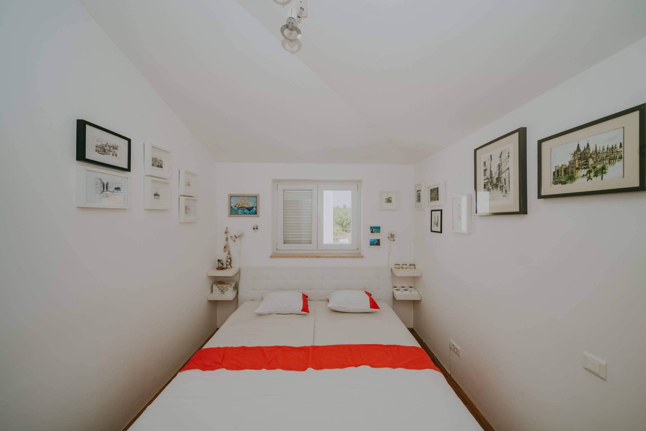 karigador flat meters from the sea and the beach with a sea view