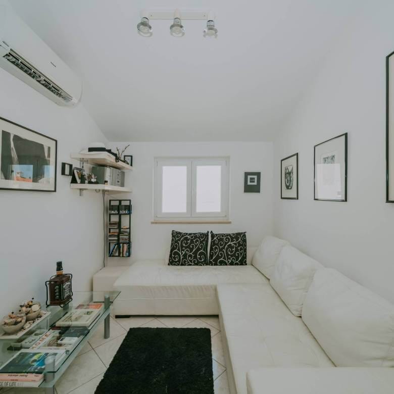 karigador flat meters from the sea and the beach with a sea view