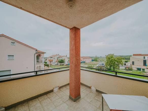 novigrad namješten stan u blizini grada s pogledom na more