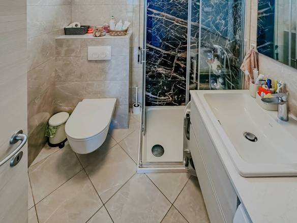 novigrad spacious flat in a great location