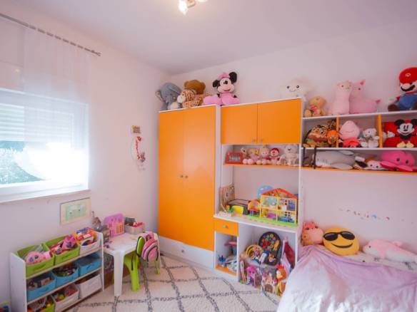 novigrad okolica dvoetažni stan na odličnoj lokaciji sa pogledom na more