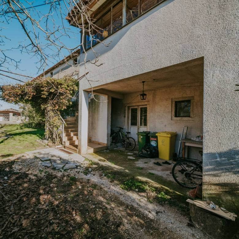 Buje Umgebung autochthon istrisches Steinhaus zur Adaptierung