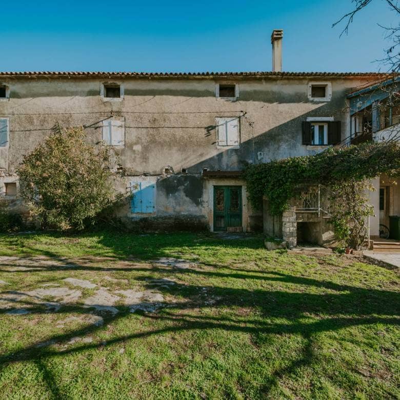 Buje Umgebung autochthon istrisches Steinhaus zur Adaptierung