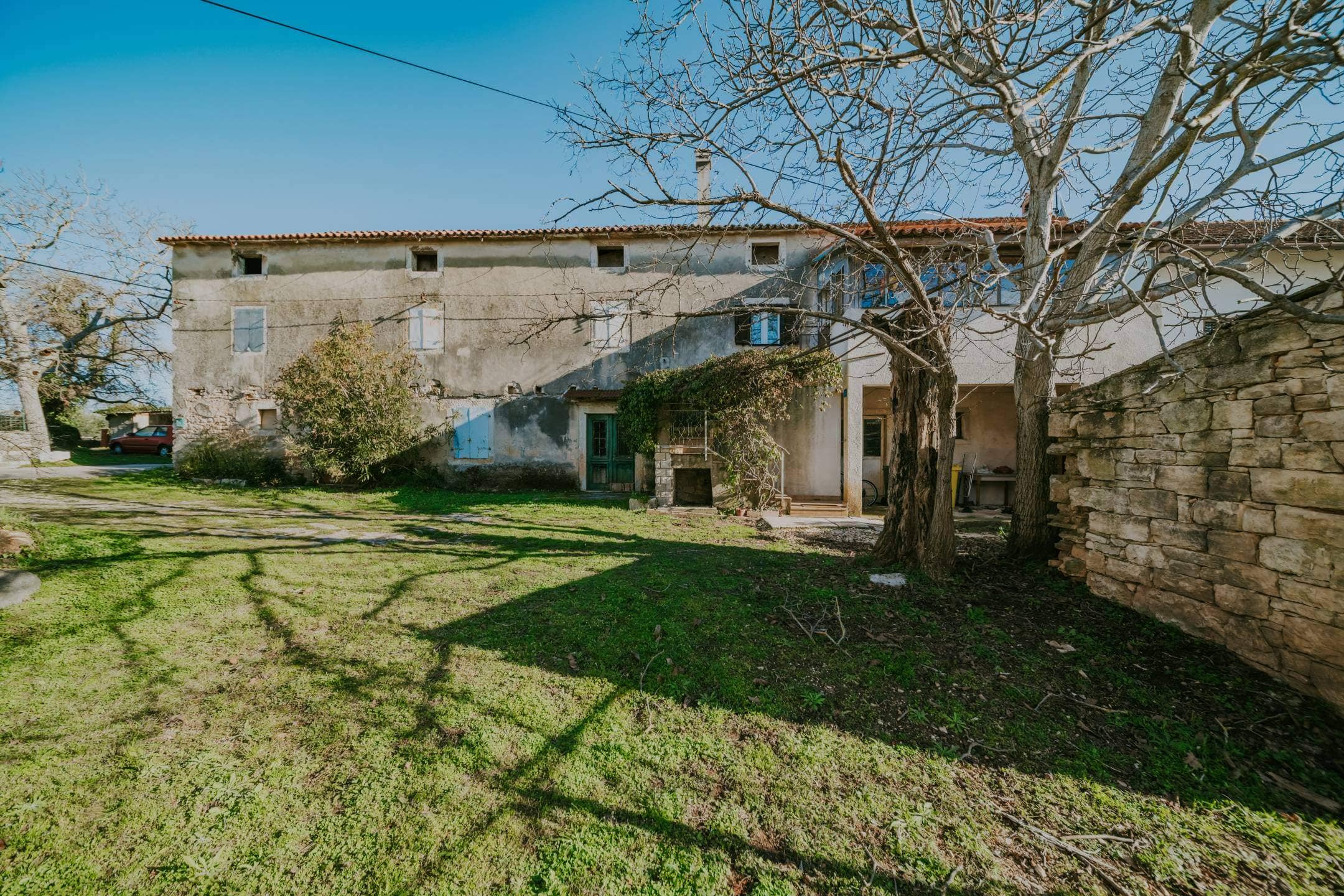 Buje Umgebung autochthon istrisches Steinhaus zur Adaptierung
