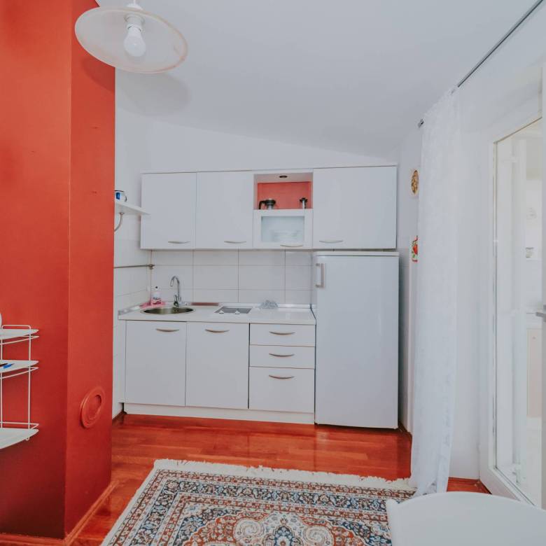 novigrad garsonjera v drugi vrsti do morja z odprtim pogledom na morje