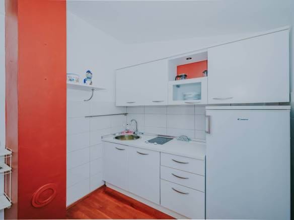 novigrad garsonjera v drugi vrsti do morja z odprtim pogledom na morje