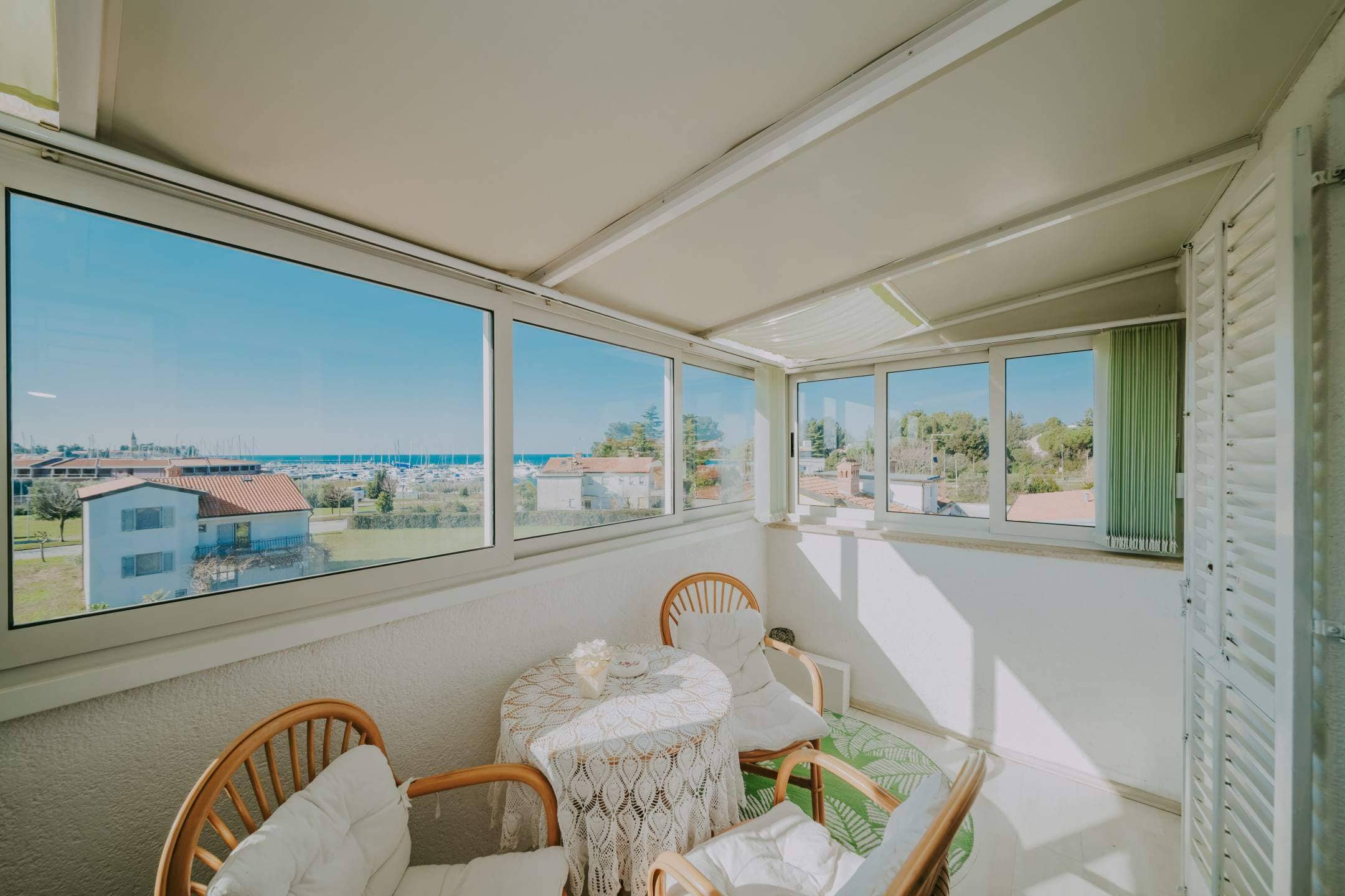 novigrad studio apartment in the second row to the sea with open sea view novigrad studio apartment in the second row to the sea with open sea view