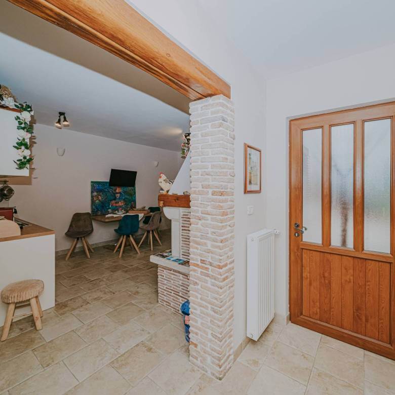 dintorni di marcana casa indipendente con due unità abitative