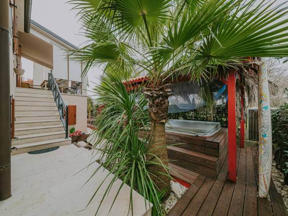 dintorni di marcana casa indipendente con due unità abitative