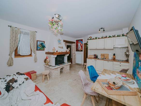 dintorni di marcana casa indipendente con due unità abitative