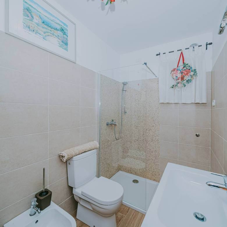 dintorni di marcana casa indipendente con due unità abitative