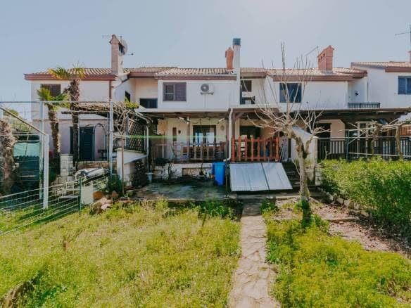 novigrad dajla house in a row meters from the sea with a sea view