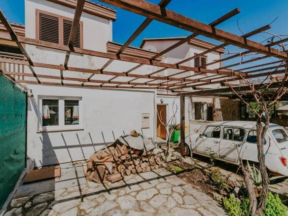 novigrad dajla house in a row meters from the sea with a sea view