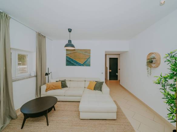 Novigrad Erdgeschosswohnung in der Nähe des Zentrums und des Meeres