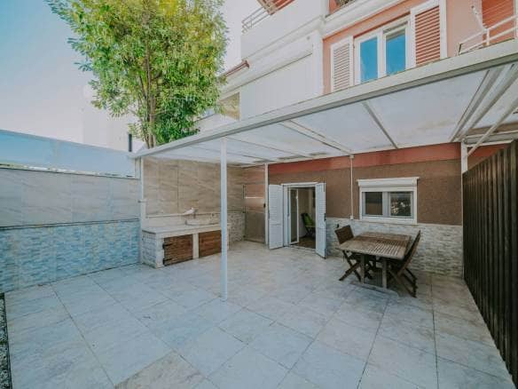 novigrad prizemlje blizu centra i mora