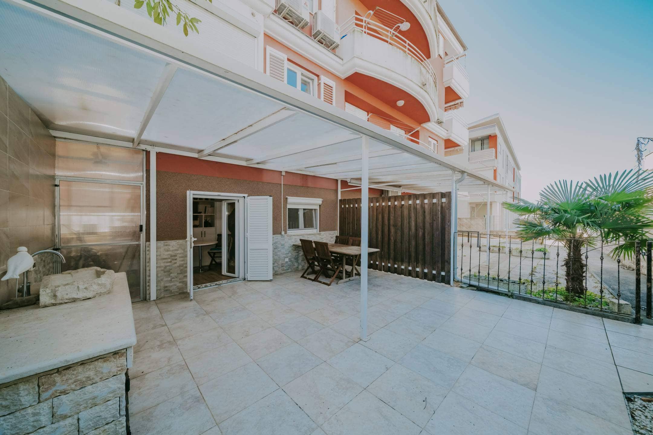 novigrad prizemlje blizu centra i mora