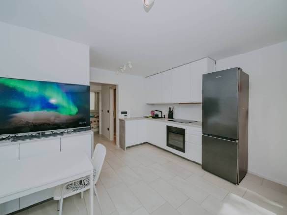 Новиград Мареда красивая отремонтированная однокомнатная квартира недалеко от моря и пляжа