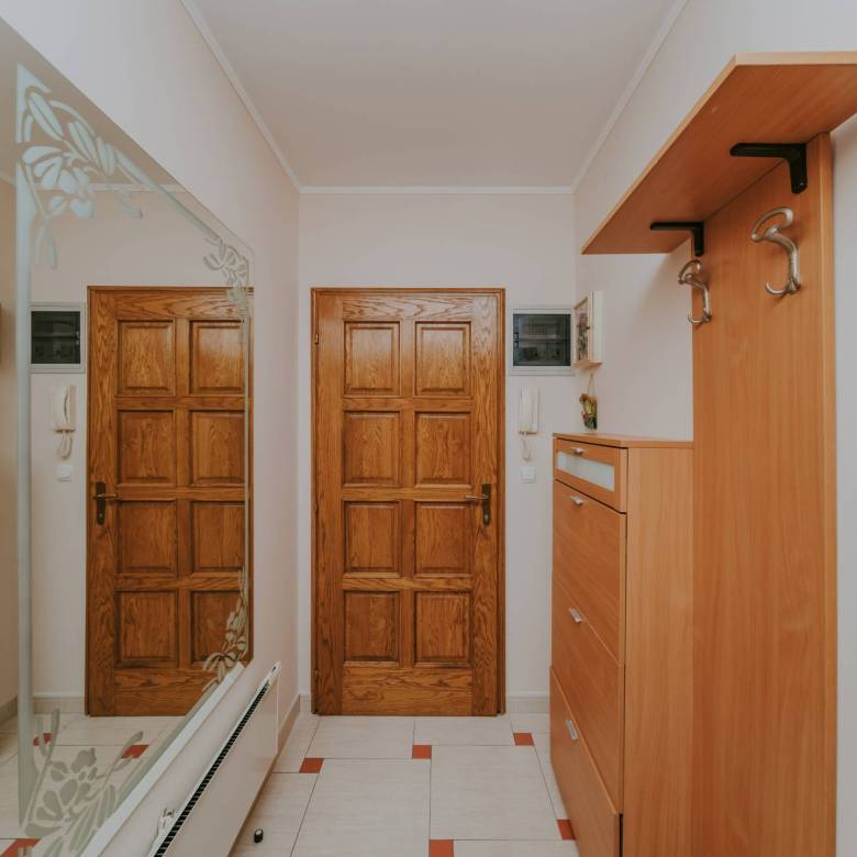 umag stan na prvom katu na super lokaciji