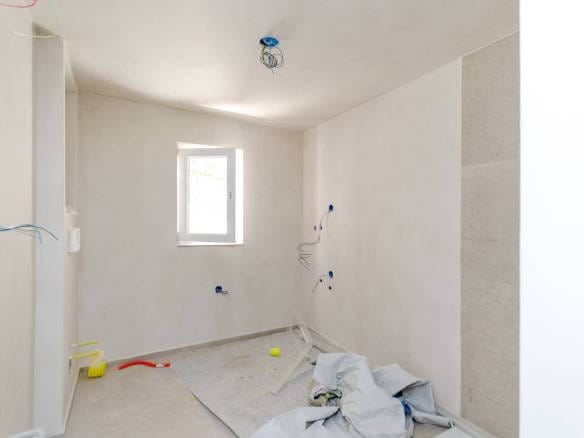 Zambratija renovirani stan u prizemlju s pogledom na more