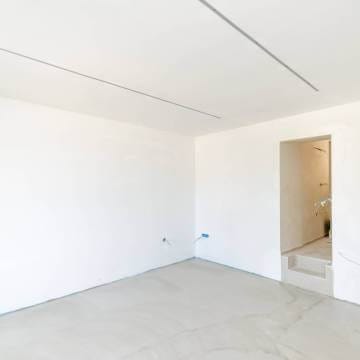 Zambratija renovirani stan u prizemlju s pogledom na more