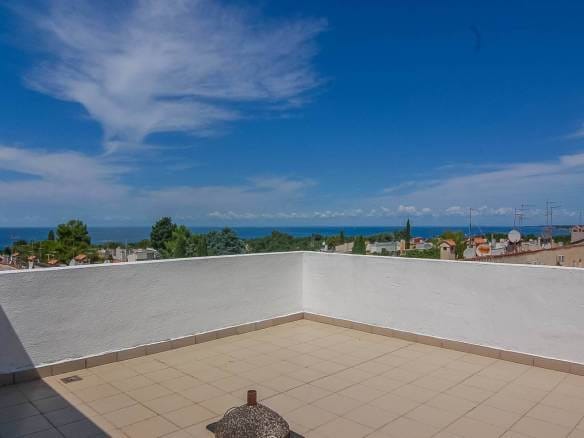 apartmen buje for sale