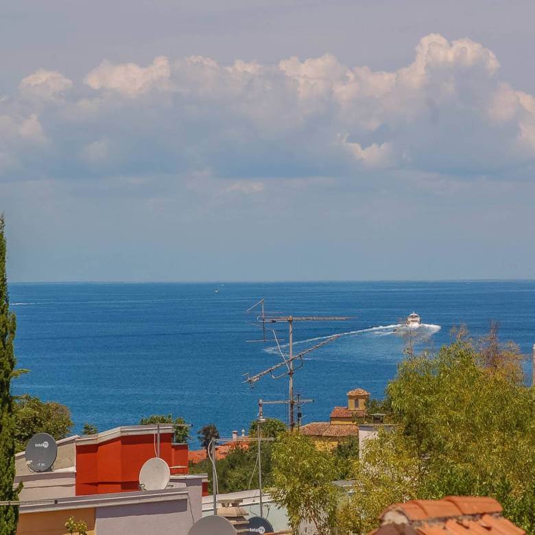 apartmen buje for sale