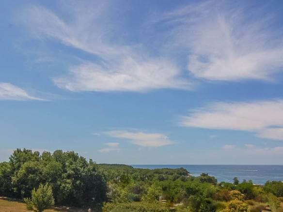 apartmen buje for sale