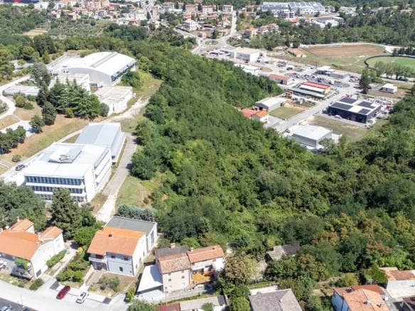 Buje poljoprivredno zemljište za ulaganje