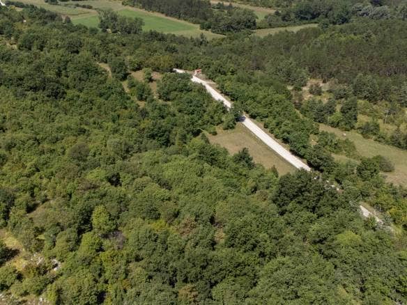 prekrasno poljoprivredno zemljište u području Sterne