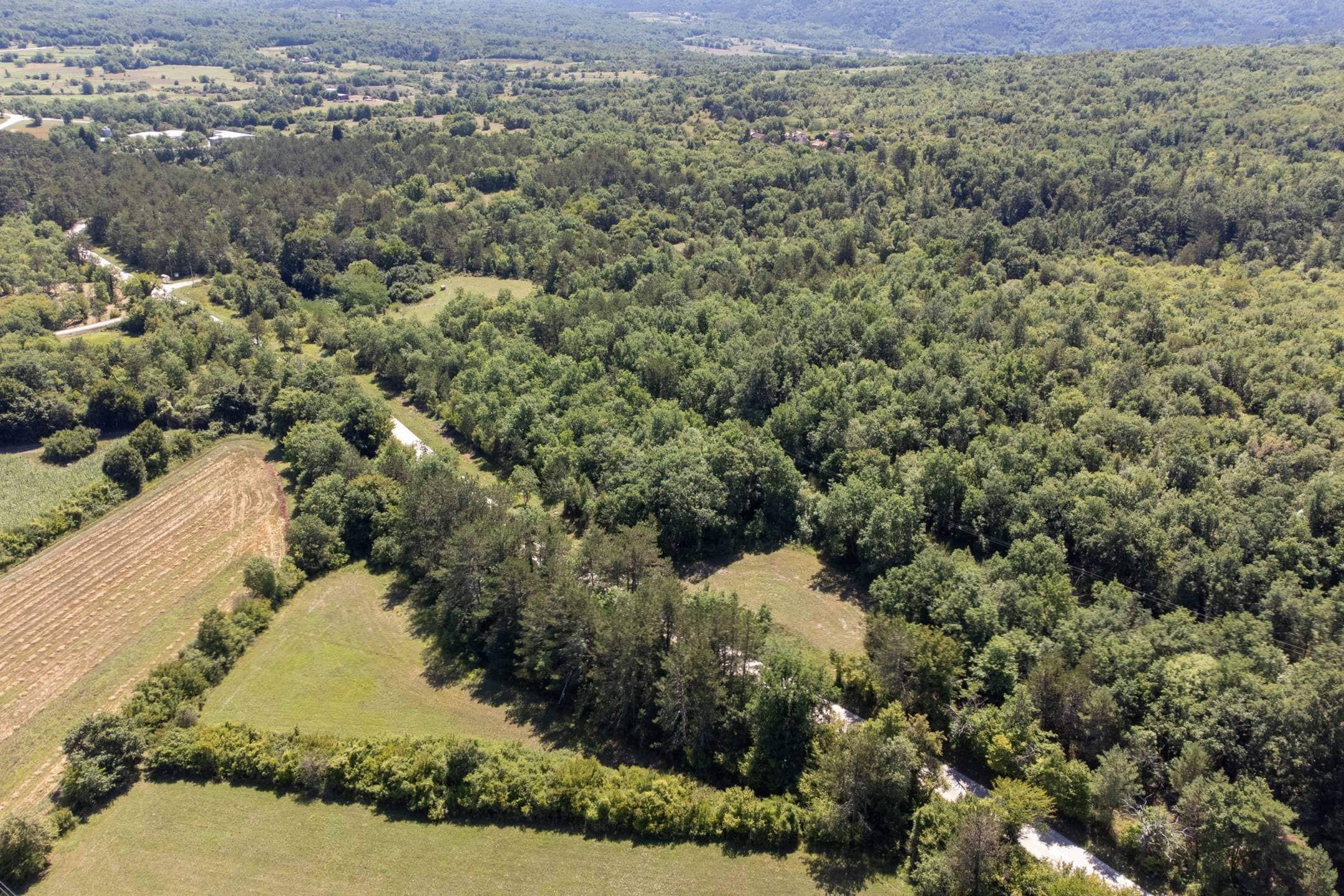 prekrasno poljoprivredno zemljište u području Sterne prekrasno poljoprivredno zemljište u području Sterne