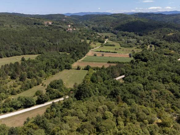Sterna Bereich schöne landwirtschaftliche Flächen