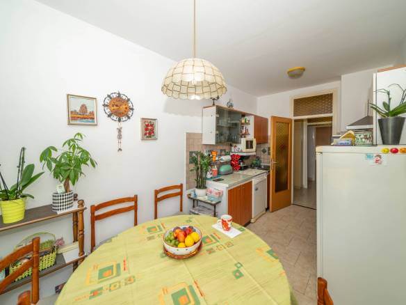 Umag geräumige Wohnung mit wunderschönem Blick auf das Meer und den Yachthafen