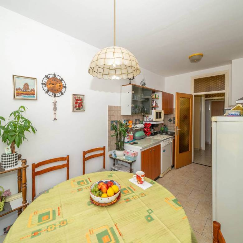 Umag geräumige Wohnung mit wunderschönem Blick auf das Meer und den Yachthafen