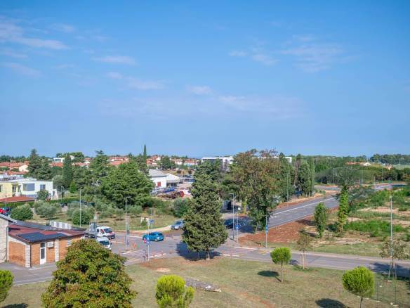 Umag geräumige Wohnung mit wunderschönem Blick auf das Meer und den Yachthafen