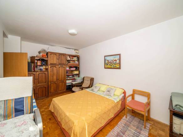 Umag geräumige Wohnung mit wunderschönem Blick auf das Meer und den Yachthafen