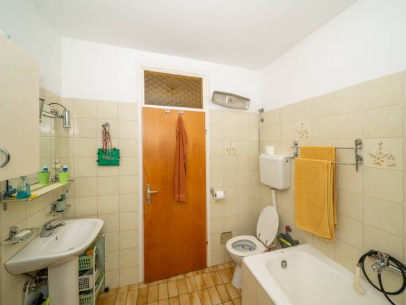 Umag geräumige Wohnung mit wunderschönem Blick auf das Meer und den Yachthafen