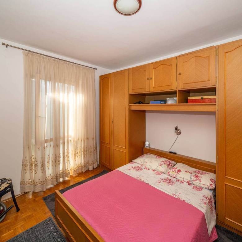 Umag geräumige Wohnung mit wunderschönem Blick auf das Meer und den Yachthafen