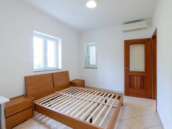 Umag okolica, apartman u prizemlju blizu mora i plaže